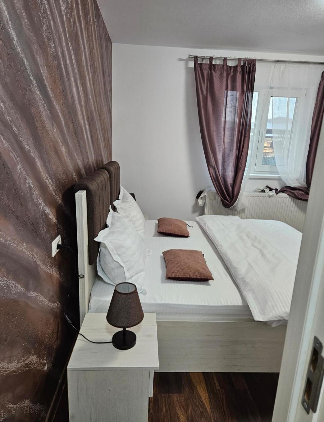 Hotel Casa Coco Curtea de Argeş Zewnętrze zdjęcie